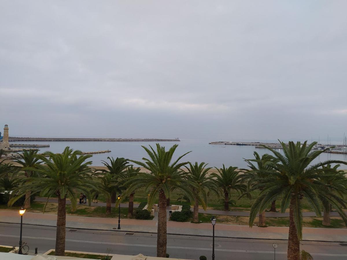 Sea Front Old Town 호텔 레팀노 외부 사진