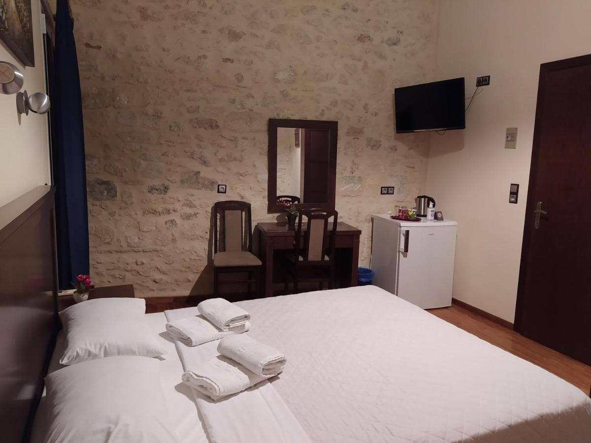 Sea Front Old Town 호텔 레팀노 외부 사진